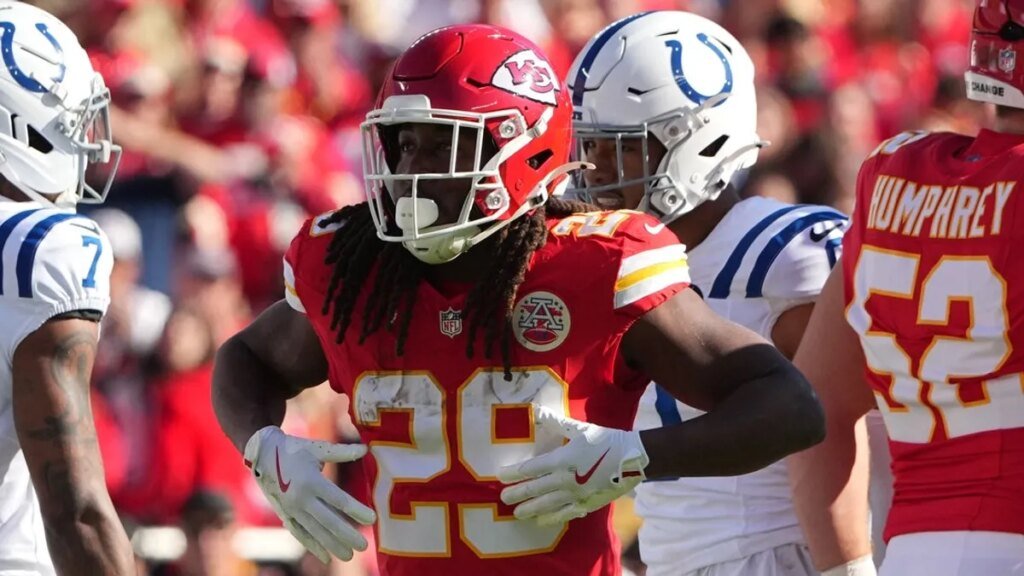 Report: Veteran RB Kareem Hunt visits with Lions Report: Veteran RB Kareem Hunt visits with Lions