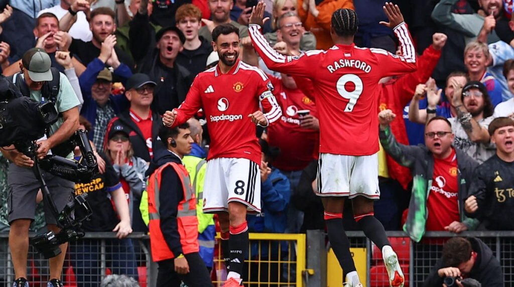 Report, result and goals as Fernandes hat-trick gives Red Devils boost Report, result and goals as Fernandes hat-trick gives Red Devils boost