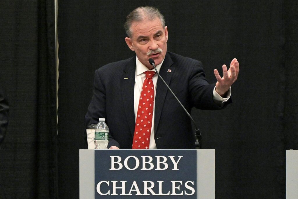 Republican nominee for Maine governor says he wants ICE agents at polling places in the state Republican nominee for Maine governor says he wants ICE agents at polling places in the state