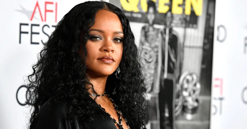 Rihanna Uses Peter Thomas Roth Skinjection Eye Patches