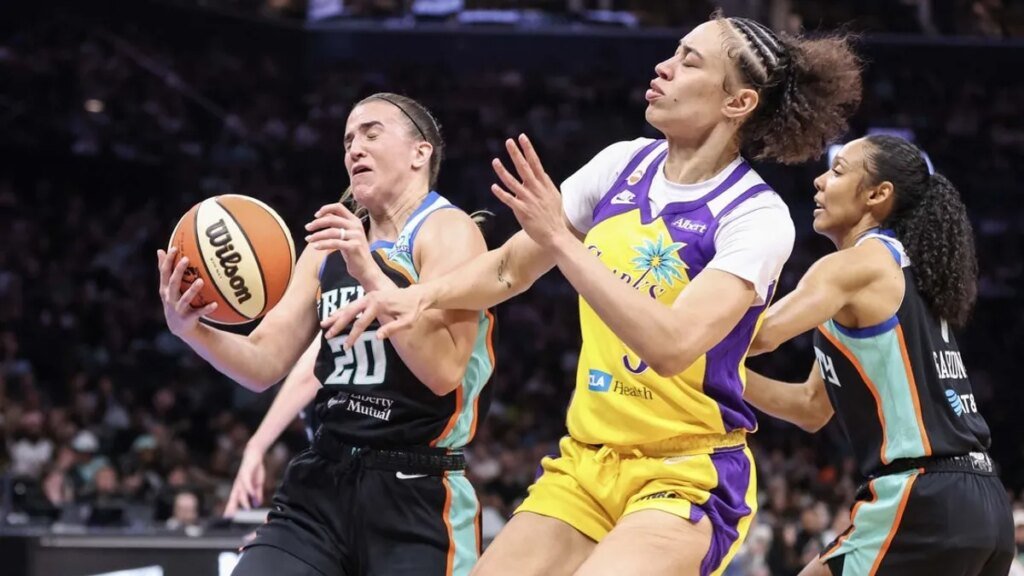 Sabrina Ionescu rescues Liberty against Sparks Sabrina Ionescu rescues Liberty against Sparks