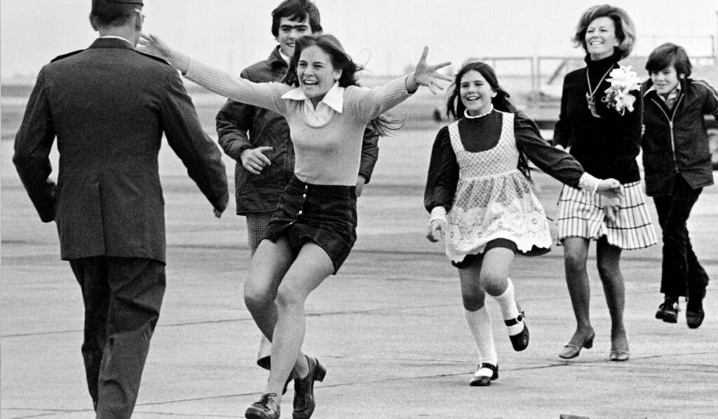 Sal Veder, Pulitzer Prize-winning AP photographer who shot iconic ‘Burst of Joy,’ dies at age 99