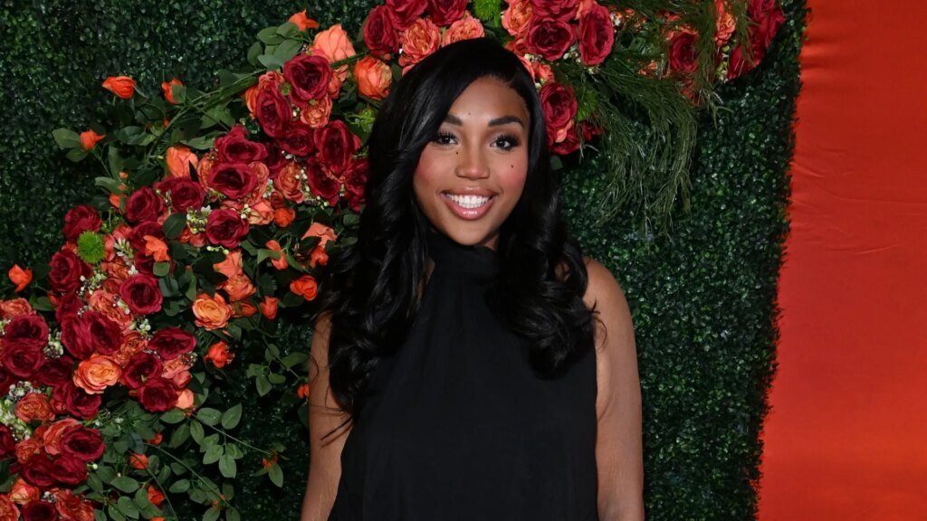 Sy’Rai Smith Teases An Appearance On ‘Baddies’ And Fans Go Off Sy’Rai Smith Teases An Appearance On 'Baddies' And Fans Go Off
