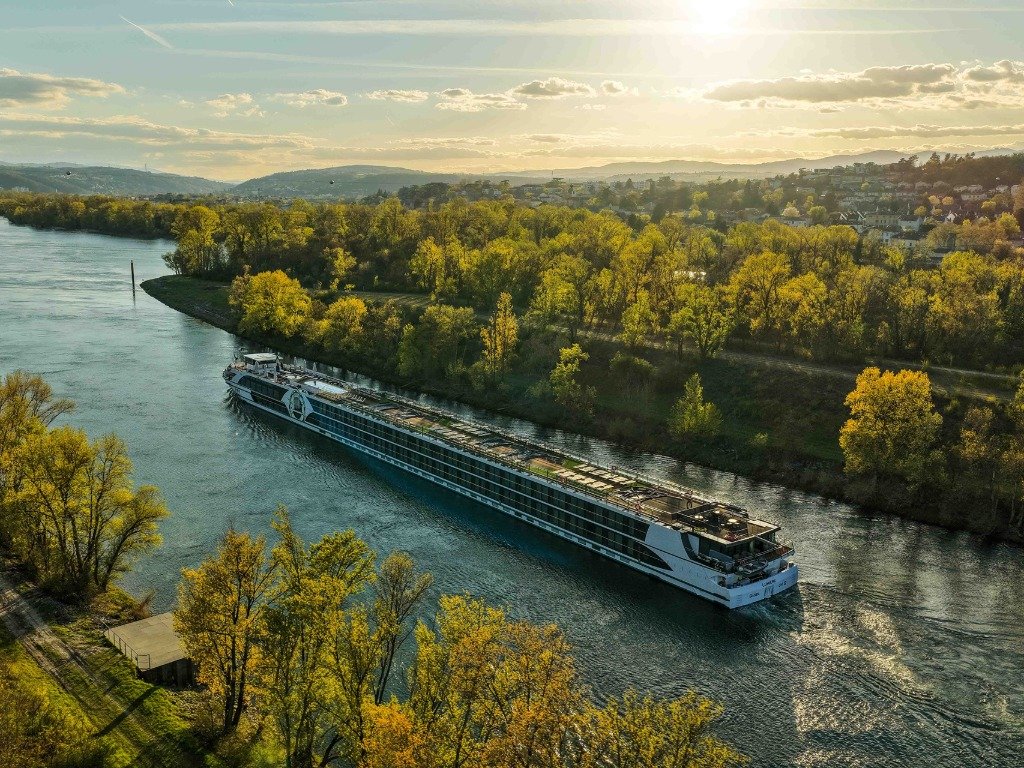 Tauck adds ms Harmonie as newest riverboat in French fleet Tauck adds ms Harmonie as newest riverboat in French fleet