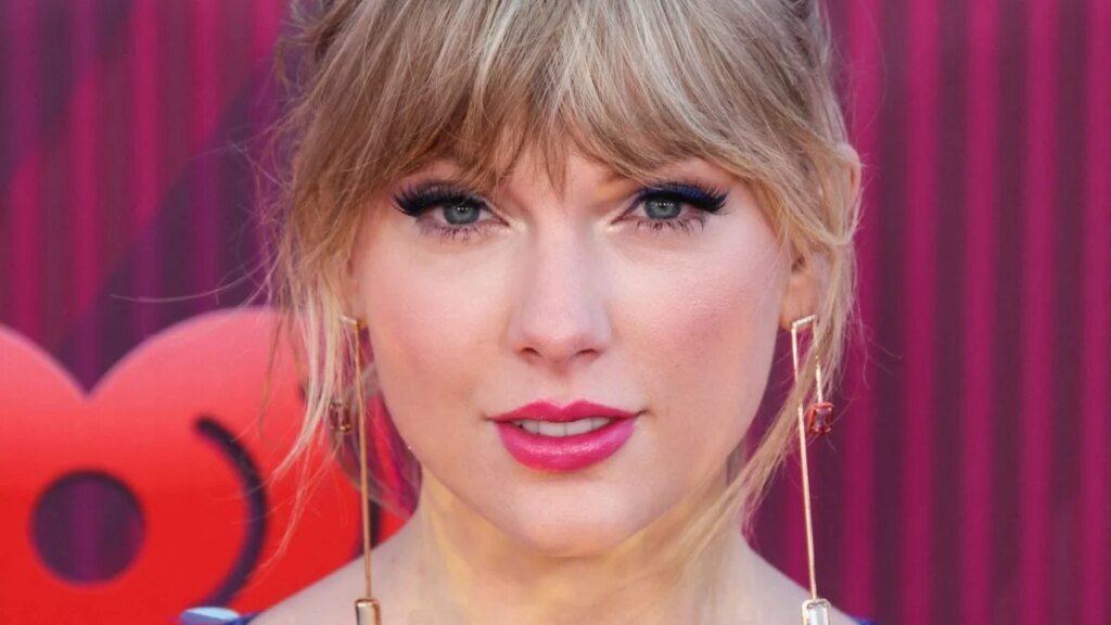 Taylor Swift Reveals How She Copes With Her Global Fame