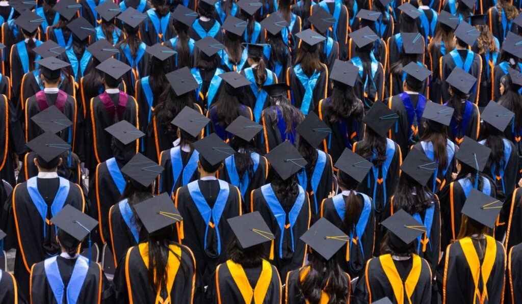 The government threatens to cut aid to schools whose degrees don’t pay off