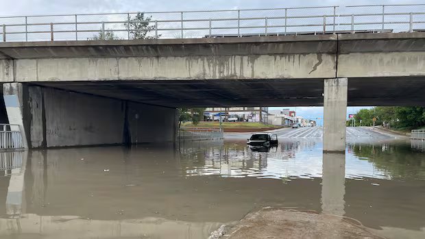 Tornado confirmed, warnings issued as south and central Sask. walloped by extreme weather Tornado confirmed, warnings issued as south and central Sask. walloped by extreme weather