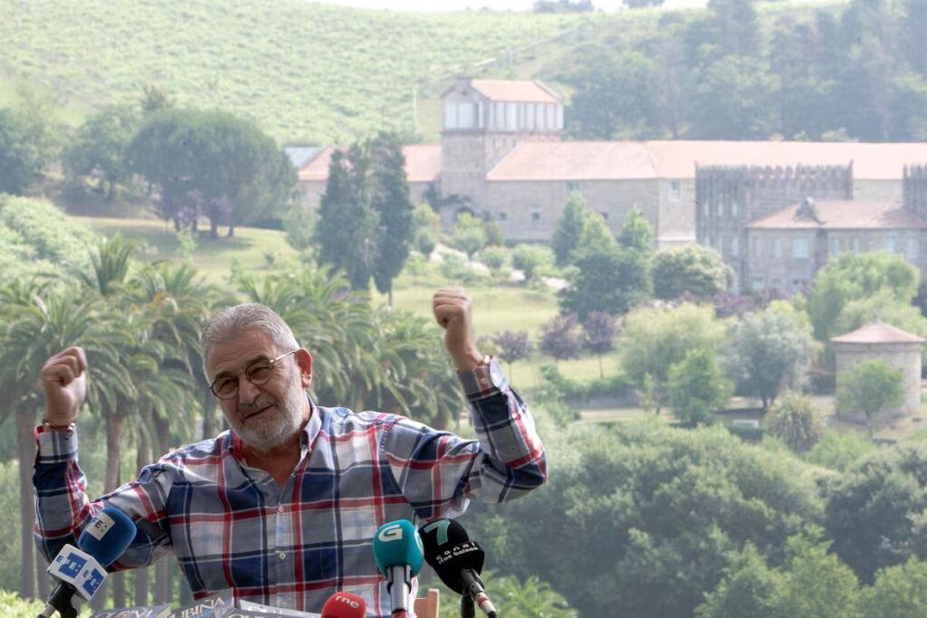 Tourism with an ex‑drug trafficker: Laureano Oubiña offers ‘narcotour’ to the spots where he once smuggled tobacco and hashish | Spain Tourism with an ex‑drug trafficker: Laureano Oubiña offers ‘narcotour’ to the spots where he once smuggled tobacco and hashish | Spain