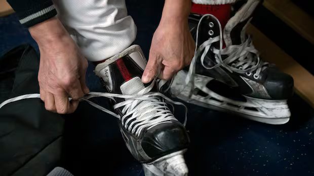 Treasurer who drained bank accounts of Sask. minor hockey association gets community sentence Treasurer who drained bank accounts of Sask. minor hockey association gets community sentence
