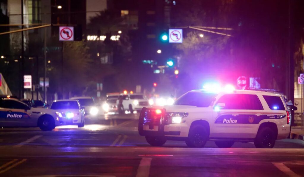 Two Phoenix police officers arrested and fired after violent, unreported traffic stop Two Phoenix police officers arrested and fired after violent, unreported traffic stop