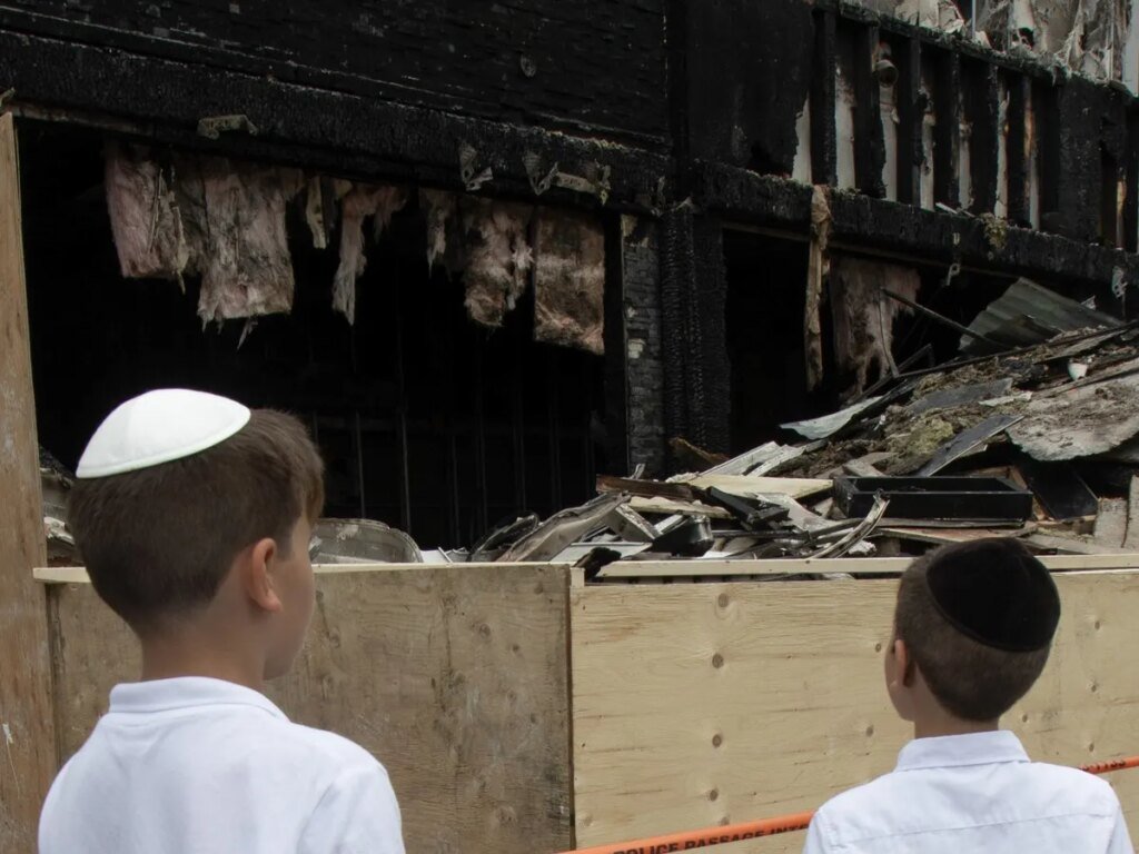 U.S. officials urge Canada to take action after suspected arson at Montreal kosher restaurant U.S. officials urge Canada to take action after suspected arson at Montreal kosher restaurant