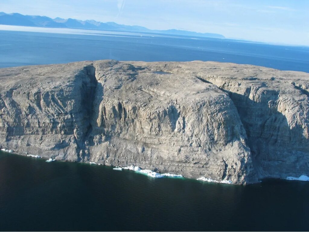 Whisky War: The (booze) battle over Hans Island still holds lessons Whisky War: The (booze) battle over Hans Island still holds lessons
