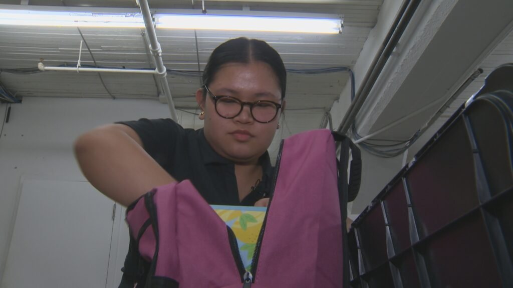 Winnipeggers facing rising costs during back-to-school shopping – Winnipeg Winnipeggers facing rising costs during back-to-school shopping - Winnipeg