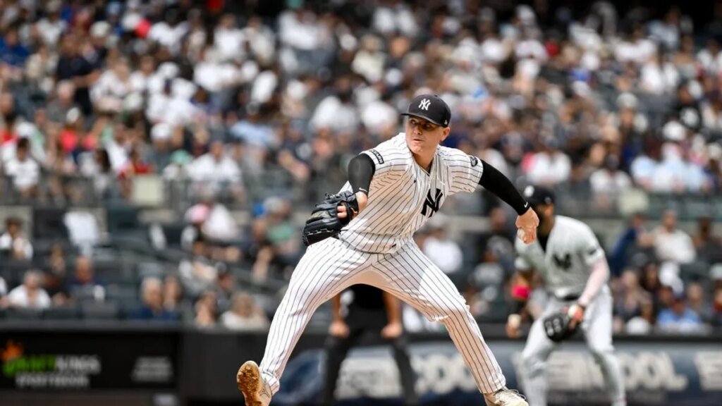Yankees LHP Ryan Weathers (forearm) exits start early