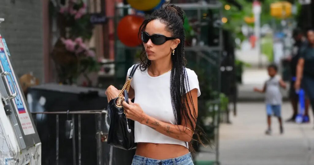 Zoe Kravitz Made This Once-Dated Jeans Trend Cool for Fall 2026 Zoe Kravitz Made This Once-Dated Jeans Trend Cool for Fall 2026