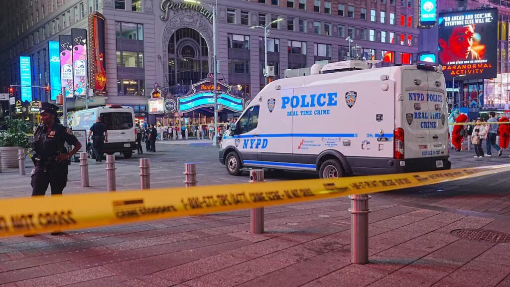 A vice president at Bank of America was killed after being stabbed by a woman in Times Square | U.S. A vice president at Bank of America was killed after being stabbed by a woman in Times Square | U.S.