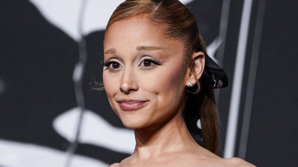 Ariana Grande Ends Tour In Tears Before Spotlight Break Ariana Grande Ends Tour In Tears Before Spotlight Break