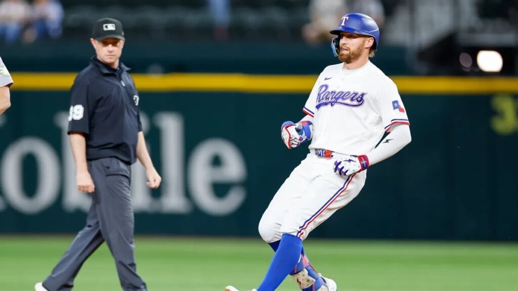 Brandon Nimmo drives in 5 as Rangers top Athletics