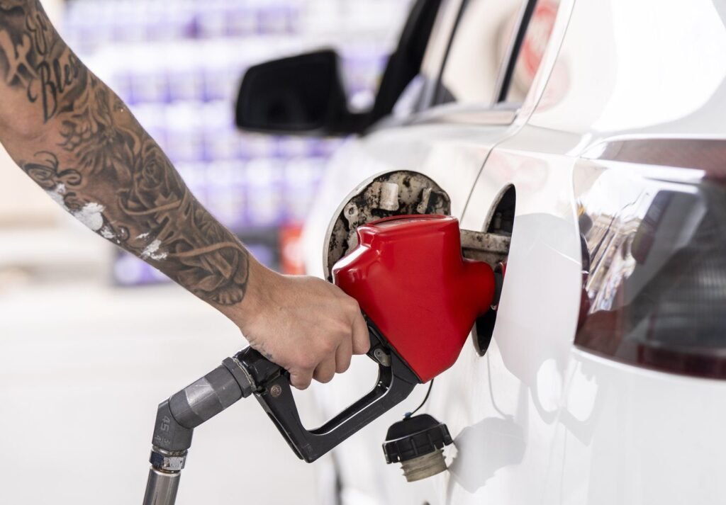 CP NewsAlert: Ottawa to announce extension of gas tax holiday