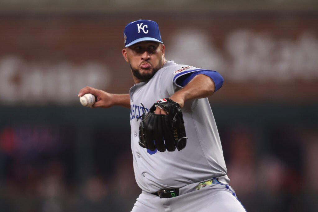 Carlos Estévez To Undergo Shoulder Surgery Carlos Estévez To Undergo Shoulder Surgery