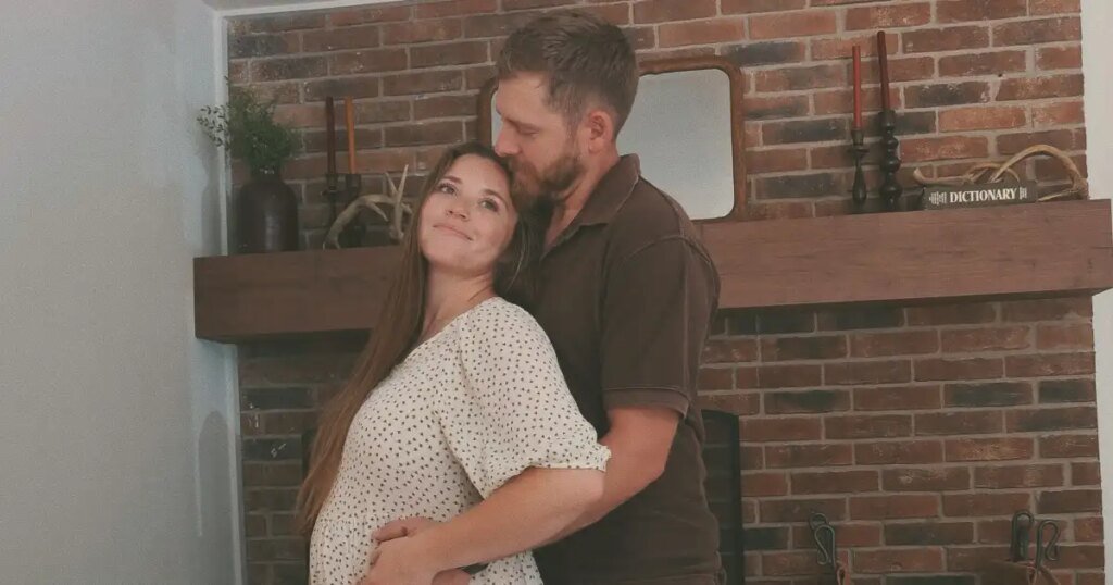 Counting On Star Joy-Anna Duggar Announces Pregnancy Counting On Star Joy-Anna Duggar Announces Pregnancy
