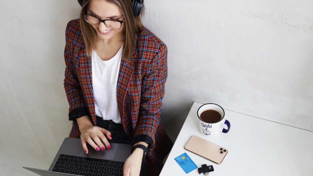 El 60% de los emprendedores considera difícil crear una empresa en España El 60% de los emprendedores considera difícil crear una empresa en España