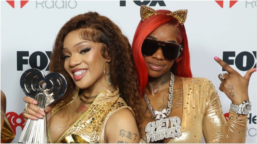 GloRilla Shares “Jiggly Bow Bow” Snippet Featuring Sexyy Red GloRilla Shares "Jiggly Bow Bow" Snippet Featuring Sexyy Red