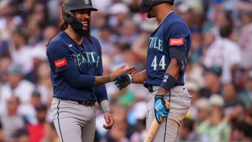 J.P. Crawford helps Mariners sail past Red Sox J.P. Crawford helps Mariners sail past Red Sox
