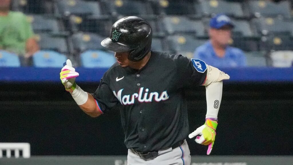Javier Sanoja, Marlins overcome slow start to best Royals