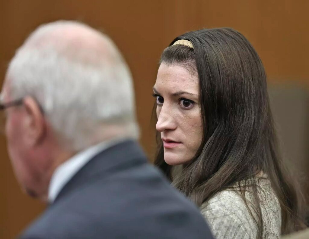Judge tells Lindsay Clancy jury to keep deliberating after they can't get a unanimous decision