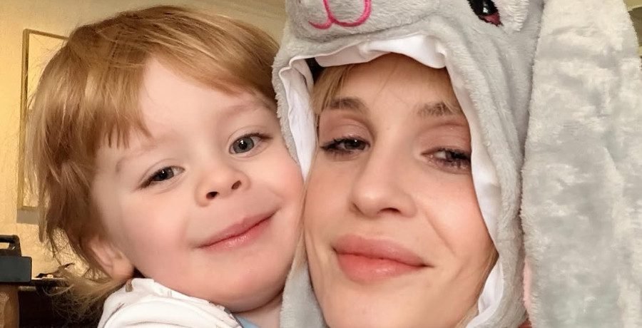 Kelly Osbourne Flees The U.S. With Son After Sid Wilson Drama Kelly Osbourne Flees The U.S. With Son After Sid Wilson Drama