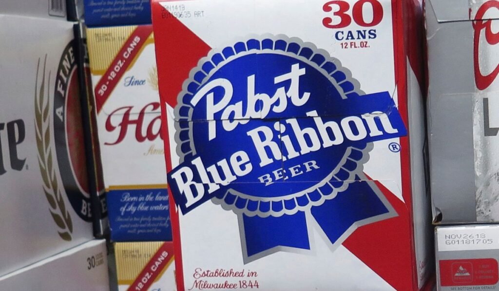 Thieves steal $70,000 in Pabst beer from California warehouse Thieves steal $70,000 in Pabst beer from California warehouse
