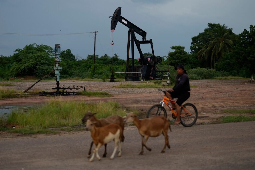 Trump seeks to boost U.S. refining capacity as White House lays out details of Venezuela oil deal