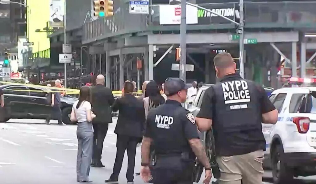 Woman killed by police after stabbing 2 in New York’s Times Square, killing 1